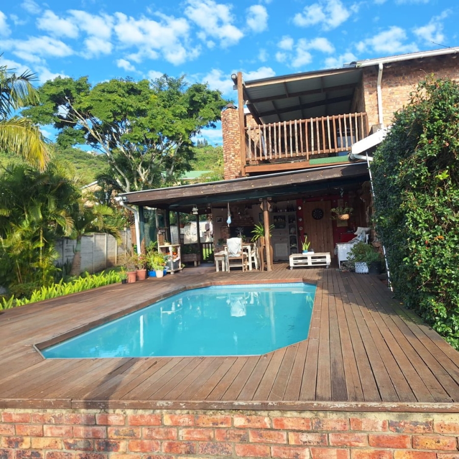 5 Bedroom Property for Sale in Gonubie Eastern Cape